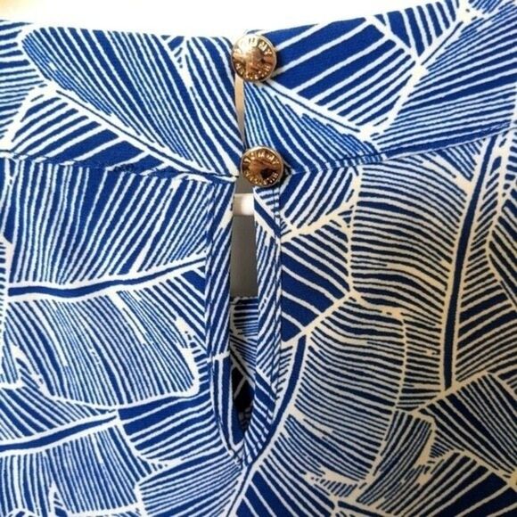 Tommy Hilfiger blue and white patterned poly/spandex tank - Large - Picture 5 of 7